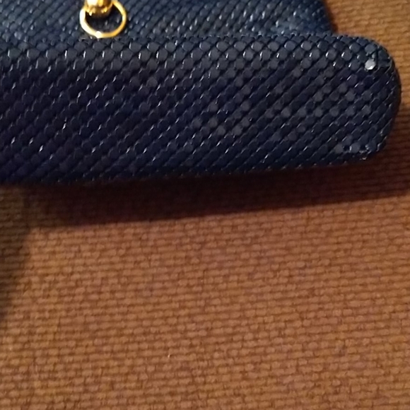 VTG Blue Mesh Chain Handbag ๐ - Picture 5 of 6